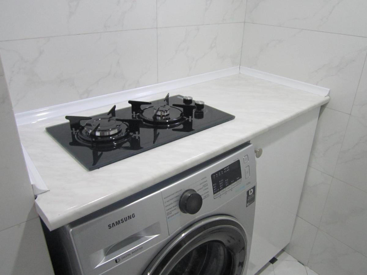 Apartment 19 Кутаїсі Екстер'єр фото