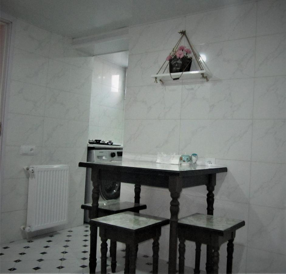 Apartment 19 Кутаїсі Екстер'єр фото