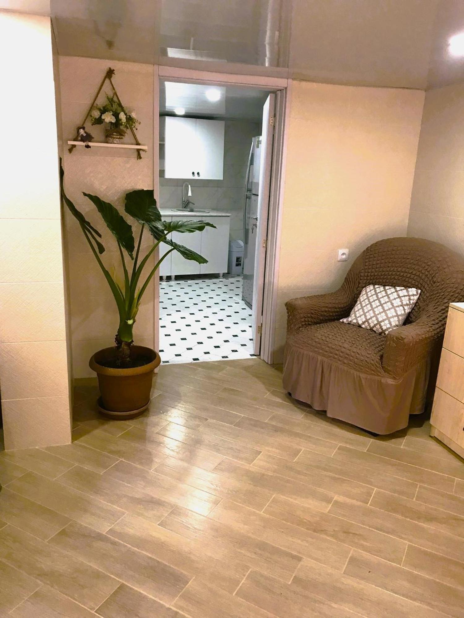 Apartment 19 Кутаїсі Екстер'єр фото